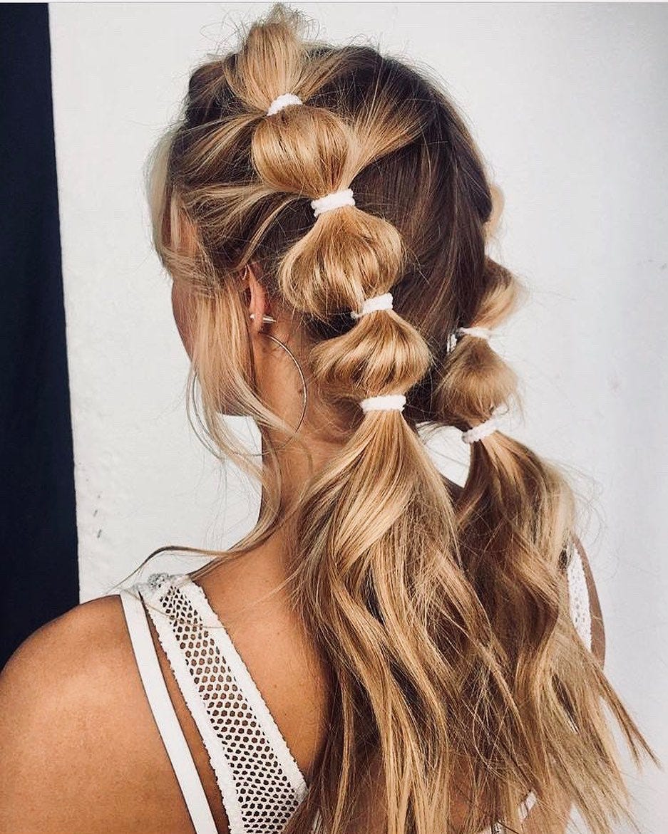 13 peinados con trenzas y pelo suelto para lucir en cualquier momento   Belleza